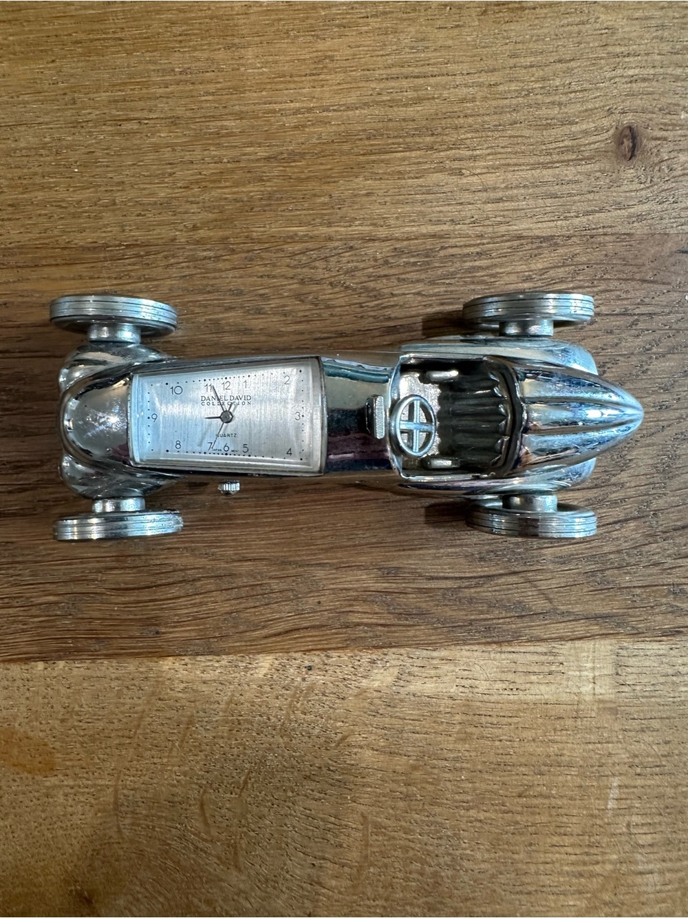 Vintage-Inspired Silver Racing Car Desk Clock by